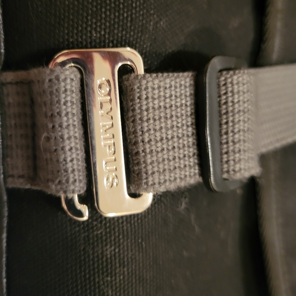 Pair of Olympus Camera Bags - Picture 3 of 6